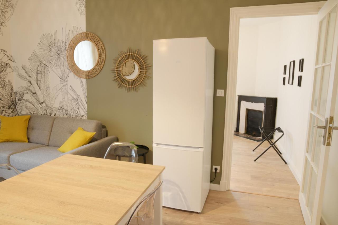 T3 De Charme Situe En Hyper Centre Avec Wifi, Linge, Draps, Savons Et Serviettes Fournis 코냐크 객실 사진
