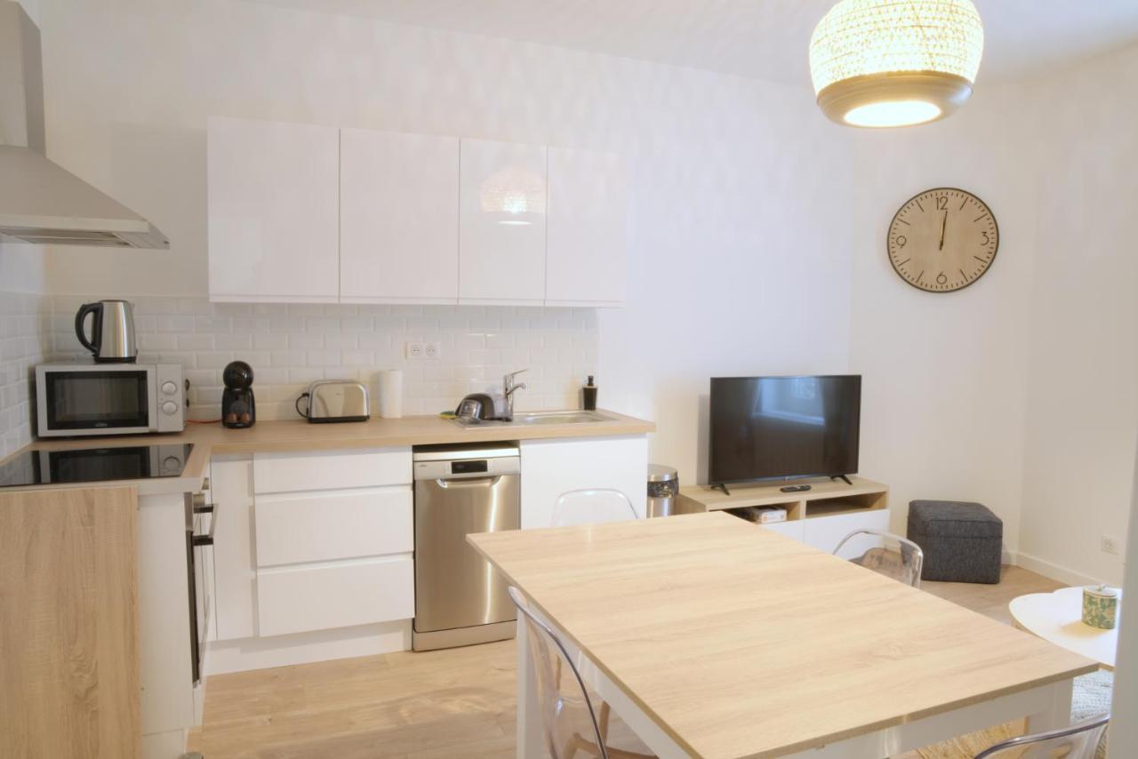 T3 De Charme Situe En Hyper Centre Avec Wifi, Linge, Draps, Savons Et Serviettes Fournis 코냐크 외부 사진
